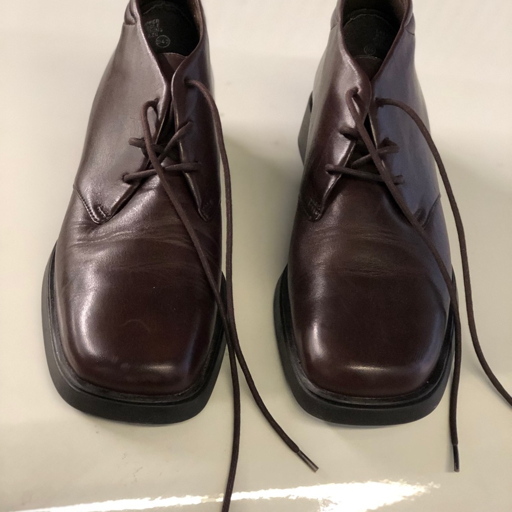 EASY SPIRIT-LIKE NEW/BROWN LEATHER SHOE BOOT